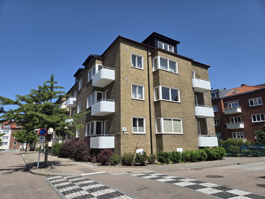 Tranegatan 1