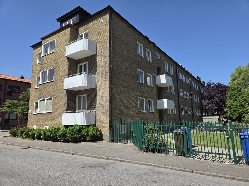 Husfasad från Tranegatan